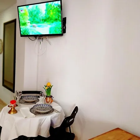 Estudio A 3 Minutos Del Aeropuerto Appartement *